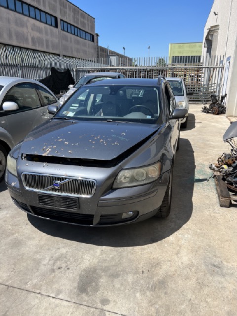 Ricambi Volvo V50 2.0 Diesel SW 5P Anno 2006 Codice Motore D4204T 100Kw