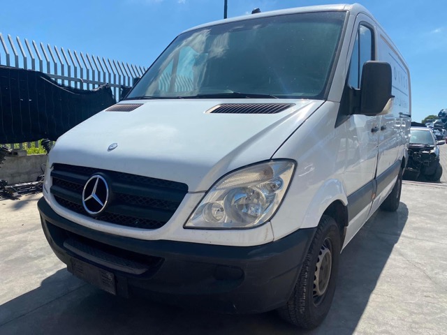 Ricambi Mercedes Trucks Sprinter 4A VERSIONE 37/35 CDI Anno 2010 Codice Motore 651955 95Kw