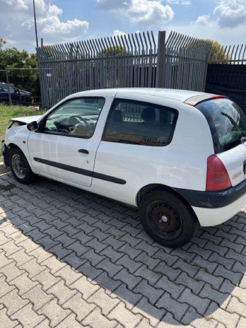 Ricambi Renault Clio cc.1.4 Bz. Anno 1999 Codice Motore EZJ77 55Kw