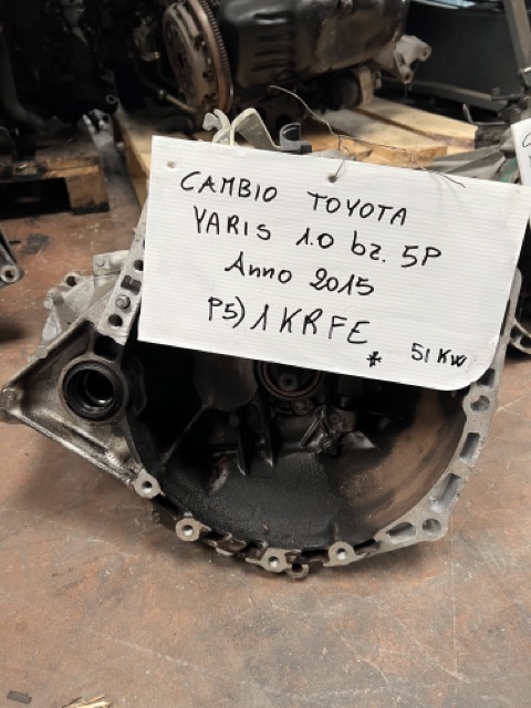 Cambio Toyota Yaris 1.0 bz. 5P Anno 2015 Codice Motore 1KRFE    51Kw