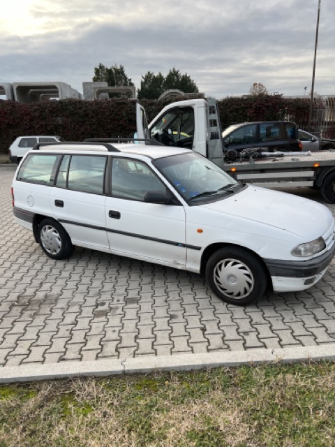 Ricambi Opel Astra 1.4 SW Bz. Anno 1997 Codice Motore X14XE 60Kw