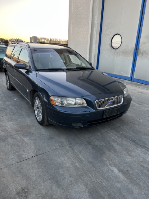 Ricambi Volvo V70 D5 AWD 2.4 Diesel Automatico Anno 2004 Codice Motore D5244T 120Kw