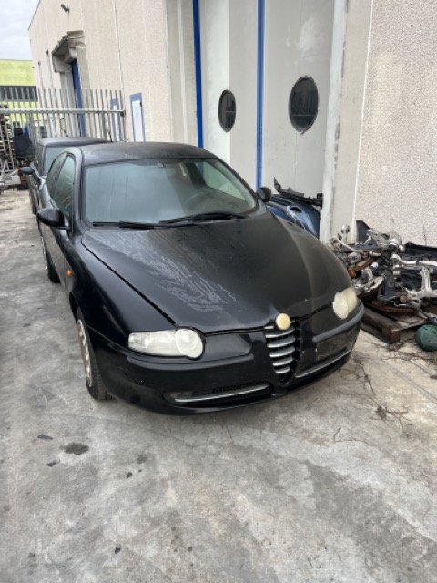 Ricambi Alfa Romeo 147 1.6 16V Anno 2004 Codice Motore AR32104 88Kw