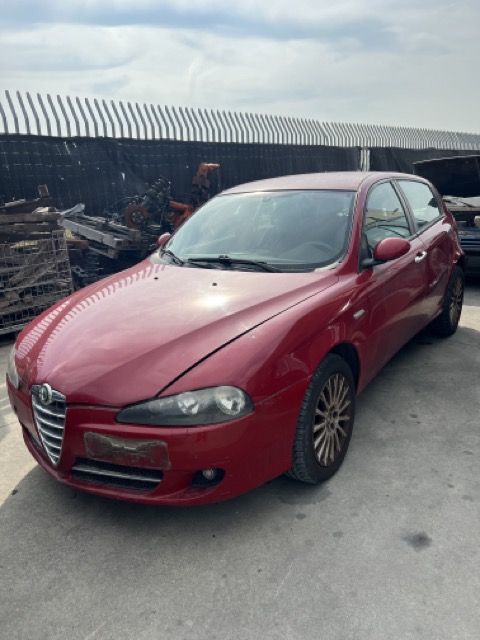 Ricambi Alfa Romeo 147 1.6 16V Benz.Anno 2006 Codice Motore AR37203 77Kw