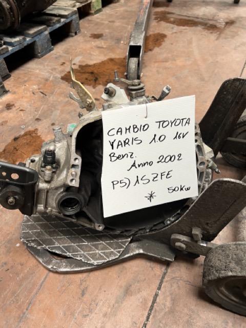 Cambio Toyota Yaris 1.0 16V Benz. Anno 2002 Codice Motore 1SZFE 50Kw