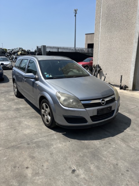 Ricambi Opel Astra 1.3 16V CDTI SW Anno 2007 Codice Motore Z13DTH 66Kw