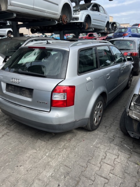 Ricambi Audi A4 Avant 1.9 TDI Anno 2002 Codice Motore AWX 96Kw