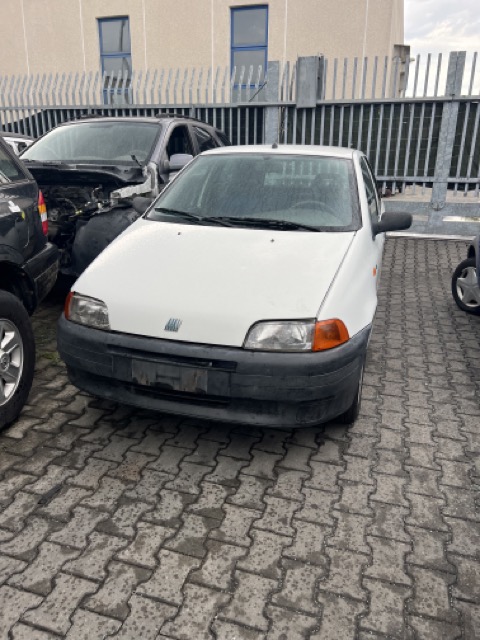 Ricambi Fiat Punto 55 S 1A Serie  Benz Anno 1998 Codice Motore 176B2000 40Kw