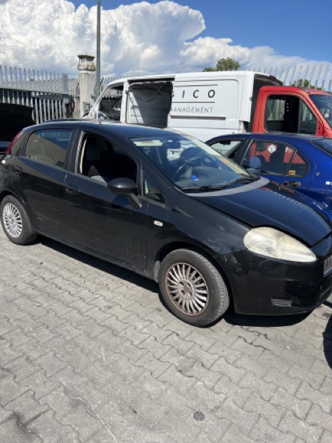 Ricambi Fiat Grande Punto 1.2 5P Benz. Anno 2008 codice Motore 199A4000 48Kw