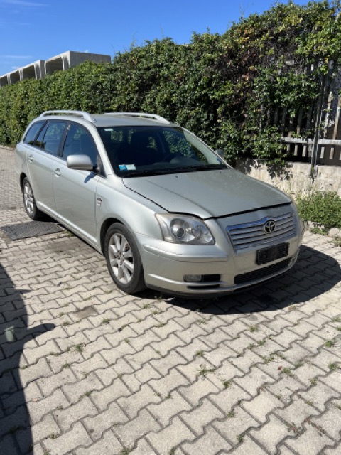 Ricambi Toyota Avensis 2.0 16V D-4D SW Anno 2003 Codice Motore 1CDFTV 85Kw