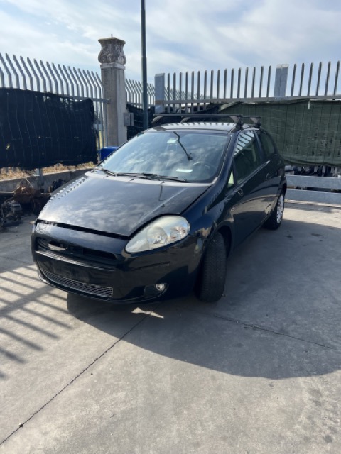 Ricambi Fiat Grande Punto 1.4 Benz. 3P Anno 2008 Codice Motore 350A1000 57Kw