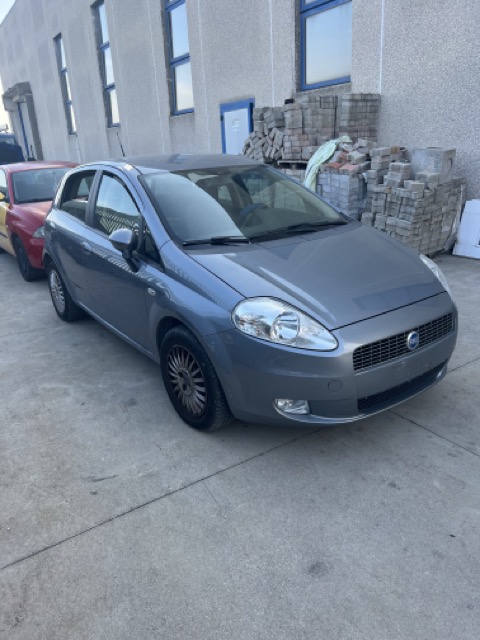 Ricambi Fiat Grande Punto 1.4 16V Benz. anno 2007 Codice Motore 199A6000 70Kw