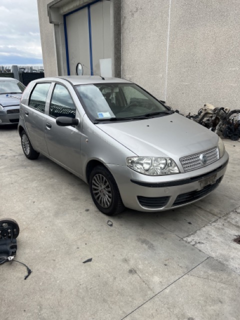 Ricambi Fiat Punto 1.2 8V Benz. Anno 2004 Codice Motore 188A4000 44Kw
