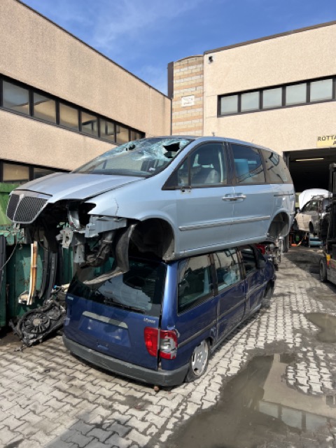 Ricambi Lancia Phedra 2.2 Diesel anno 2004 Codice Motore 4HW