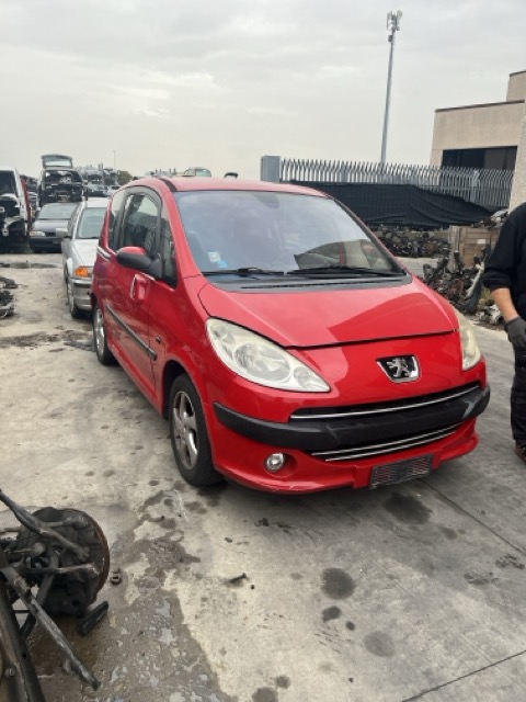 Ricambi Peugeot 1007 1.4 Benz. Anno 2006 Codice Motore KFV 54KW