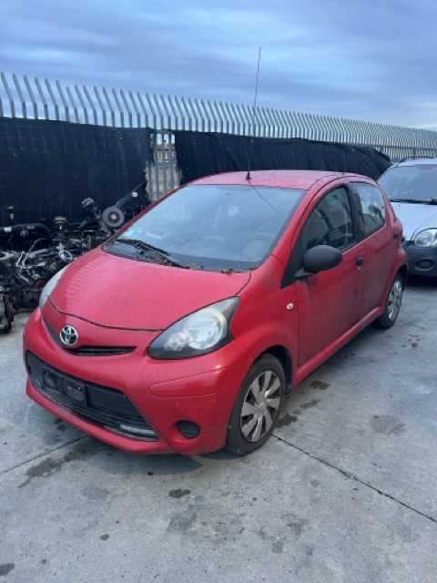 Ricambi Toyota Aygo Connect 1.0 12V VVT-I Anno 2013 Codice Motore 1KR-FE 50KW