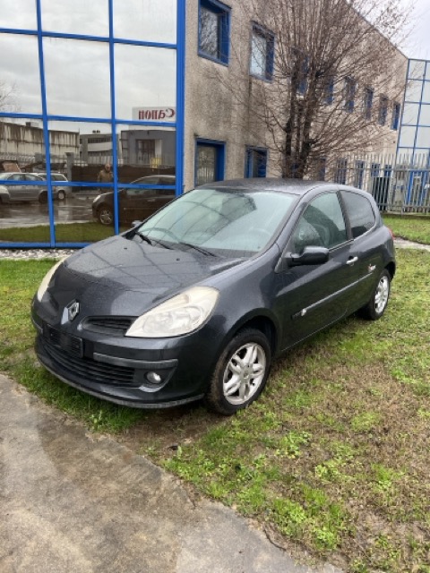 Ricambi Renault Clio 3A Serie 1.2 16V Benz. Anno 2008 Codice Motore D4FD7 55KW