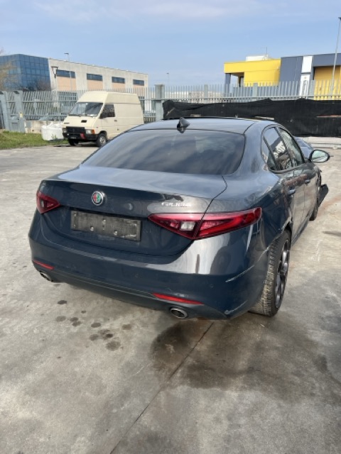 Ricambi Alfa Romeo Giulia 2.2 JMTD Automatico Anno 2018 Codice Motore 55268532 132KW