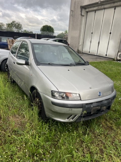 Ricambi Fiat Punto 1.2 ELX 3P Anno 2003 Codice Motore 188A4000 44KW