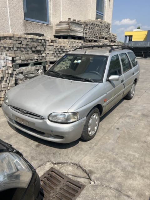 Ricambi Ford Escort 1.6 16V Ghia SW Anno 1998 Codice Motore L1H 65KW