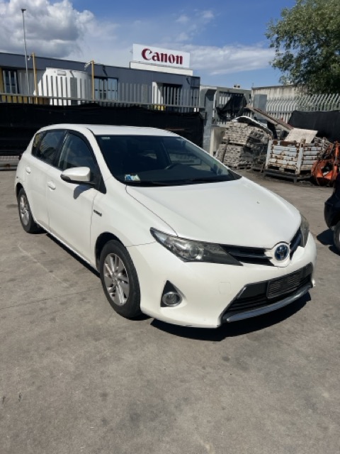Ricambi Toyota Auris 1.8 Hybrid b/e Anno 2013 Codicxe Motore 2ZRFXE 73KW