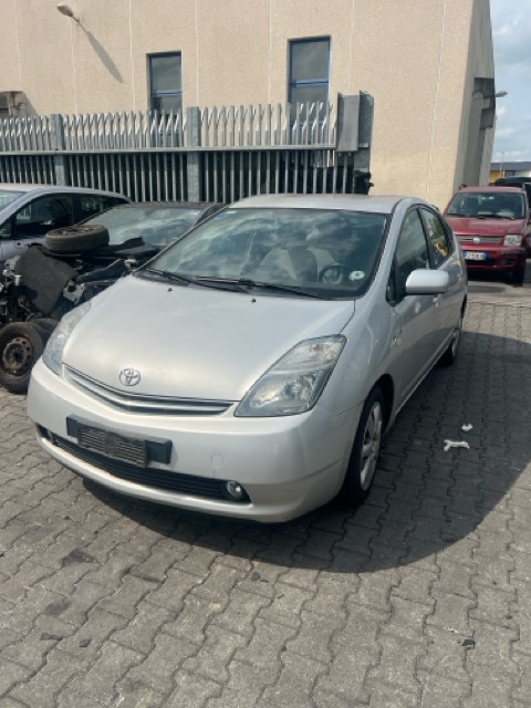 Ricambi Toyota Prius 1.5i 16V Hybrid Anno 2007 C odice Motore 1NZFXE 57KW