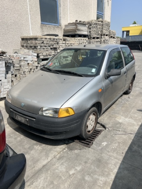 Ricambi Fiat Punto 55 SX 1.1 3P Anno 1997 Codice Motore 176B2000 40KW