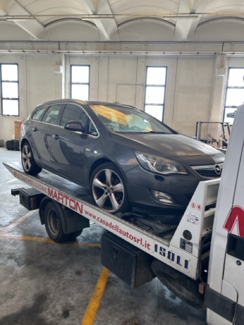 Ricambi Opel Astra 2.0 CDTI SW anno 12/2010 Codice Motore A20DTH 118KW