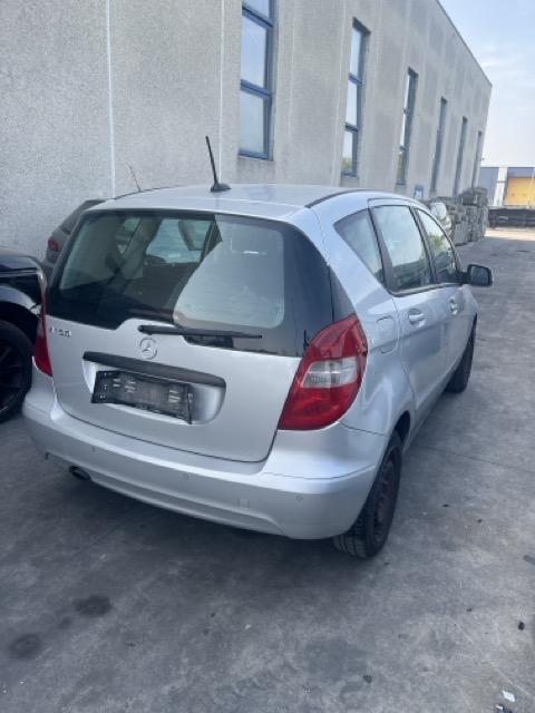Ricambi Mercedes Classe A150 Benz. Anno 02/2010 Codice Motore 266920 70KW