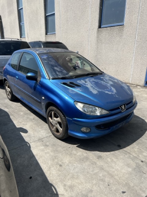 Ricambi Peugeot 206 1.4 16V 3P Anno 2004 Codice Motore KFU 65KW