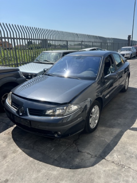 Ricambi Renault Laguna 2a serie 1.6 16V Anno 2006 Codice Motore K4M57 82KW