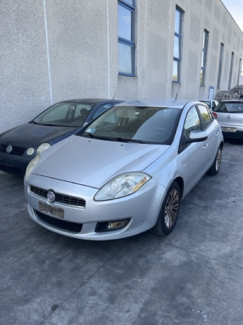 Ricambi Fiat Bravo 1.4 16V b-g Anno 2009 Codice Motore 192B2000 66KW