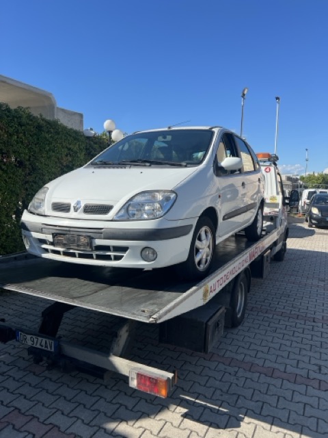 Renault Scenic 1.6 16V Automatica Anno 2001 Codice Motore K4MB7  79KW