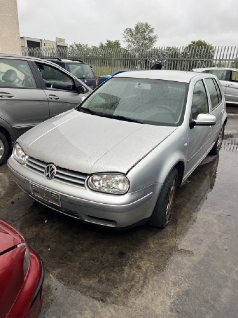 Ricambi Volkswagen Golf 1.6 16V 5P anno 2002 Codice Motore BCB 77KW