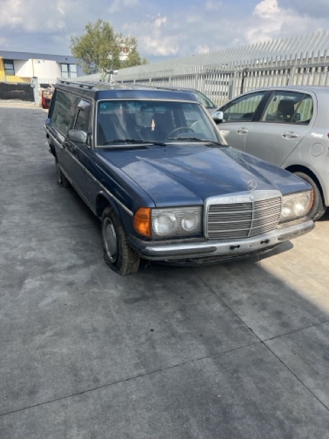 Ricambi Mercedes Pilato 200 Benz. Anno 1982 Codice Motore 102920 80KW