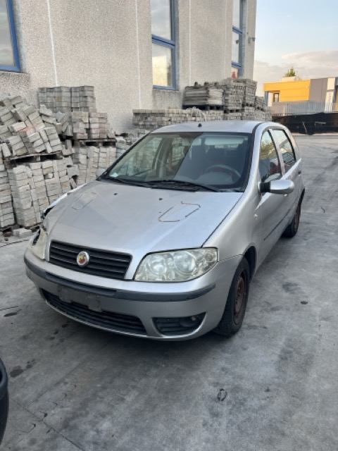 Ricambi Fiat Punto 1.3 MJT 16V 5P Anno 2004 Codice Motore 188A9000 51KW