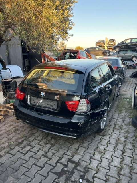 Ricambi Bmw Serie 3 (E90/E91) 318d SW Automatica Anno 2011 Codice Motore N47D20C 105KW