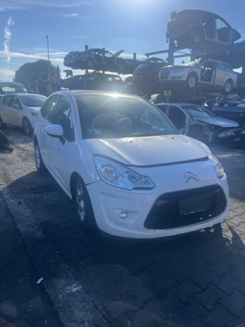 Ricambi Citroen C3 2a serie 1.1 Anno 2011 Codice Motore HFV 44KW