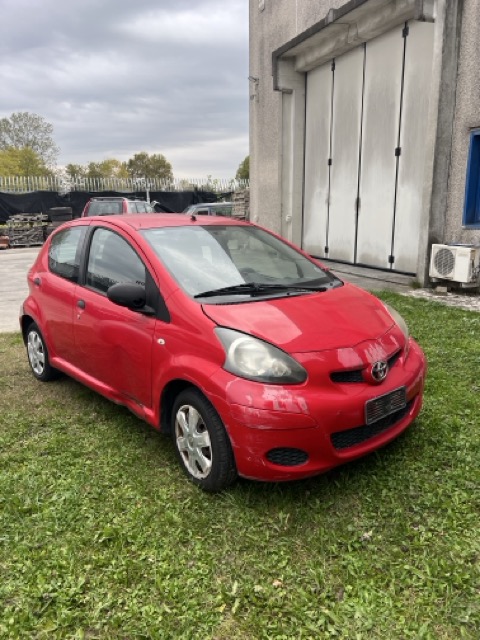 Ricambi Toyota Aygo 1a serie 1.0 12V VVT.i 5P Anno 2010 Codice Motore 1KRFE 50KW