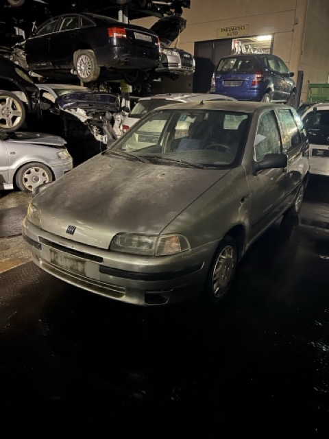 Ricambi Fiat Punto 1.2 1a serie 85 16V SX 5P Anno 1998 Codice Motore 176B9000 63KW