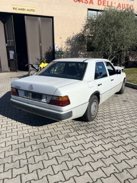 Ricambi Mercedes Classe E (124) 200 benz. Anno 1991 Codice Motore 102963 90KW