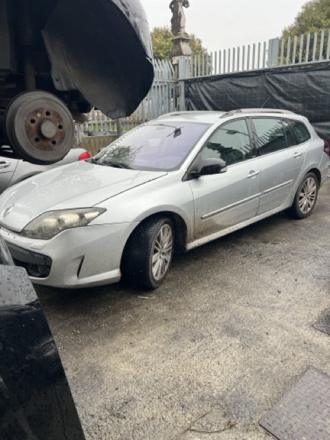 Ricambi Renault Laguna 3a serie 2.0 D SW Anno 2010 Codice Motore M9RA8 110KW
