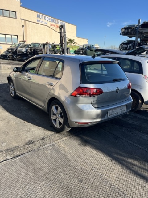 Ricambi Volkswagen Golf 1.4 TGI  Bluemotion Tech b/m Anno 2015 Codice Motore CPW 81KW