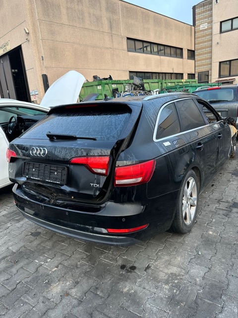 Ricambi Audi A4 SW 40 TDI S-tronic Anno 2020 Codice Motore DET 140KW