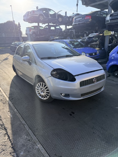 Ricambi Fiat Grande Punto 1.3 MJT 5P anno 2009 Codice Motore 199A2000 55Kw