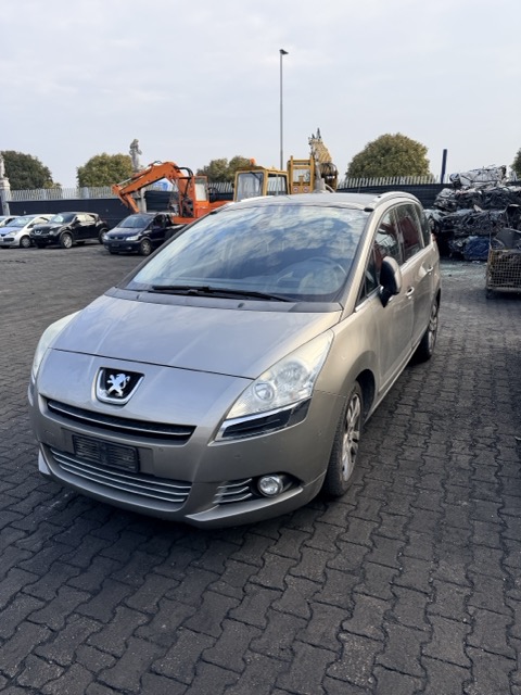 Ricambi Peugeot 5008 2.0 16V HDi Anno 2012 Codice Motore RHY 110KW