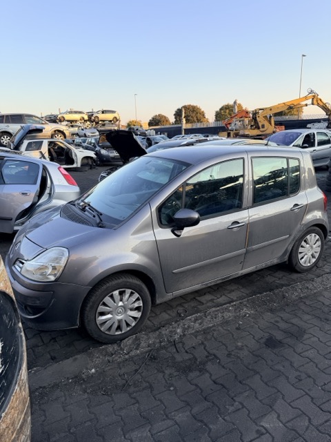 Ricambi Renault Modus 2a Serie 1.2 16V Anno 2013 Codice Motore D4FD7 55KW