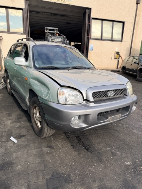 Ricambi Hyundai Santa Fe 1a serie 2.0 CRDI TD 4WD SUV Anno 2004 Codice Motore D4EA 83KW
