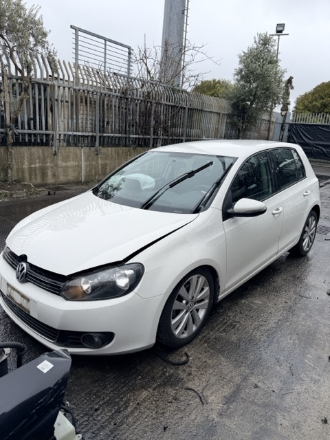 Ricambi Volkswagen Golf 1.6 BiFuel 5P b-g Anno 2011 Codice Motore CHG 75KW