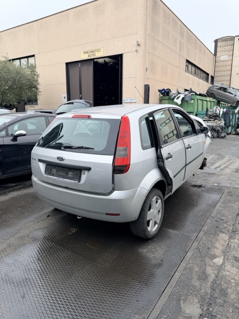 Ricambi Ford Fiesta 1.2 16V Ambiente Anno 2005 Codice Motore FUJA 55KW